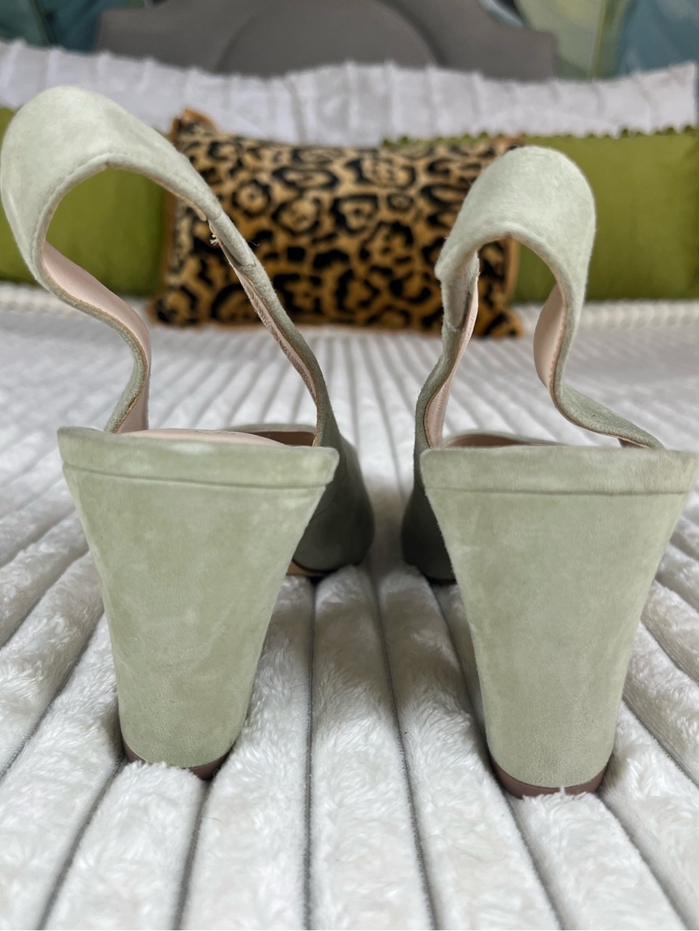 Botkier Shayla Slingback Block Heel Pumps in Sage Green Suede Size 9 - Picture 4 of 11
